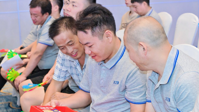 小猪视频APP在线官方下载岁月，爱与成长同行